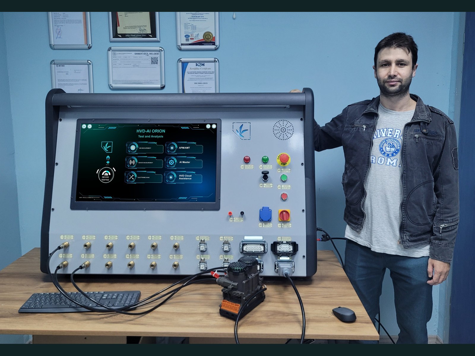 Technician testing a heavy-duty vehicle with HVD-AI ORION
